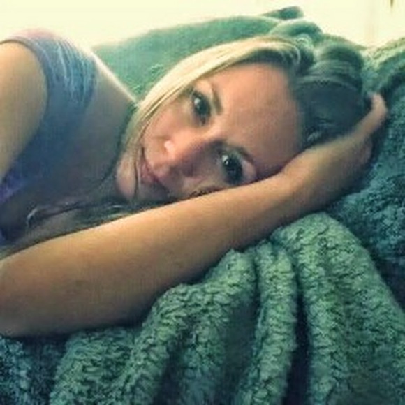 Meet your Posher, Deanna - Picture 1 of 1